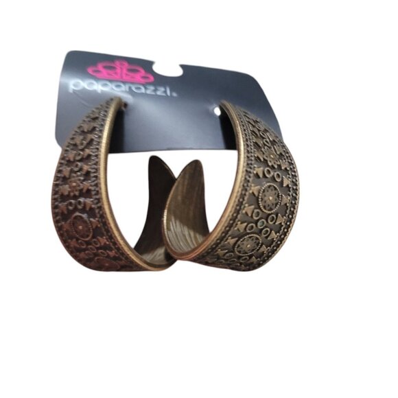 New Lot of 8 Paparazzi Jewelry Necklaces Earrings Boho Minimalistic Silver Gold - Picture 11 of 14